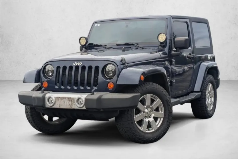 2013 Jeep Wrangler Sahara photo 1