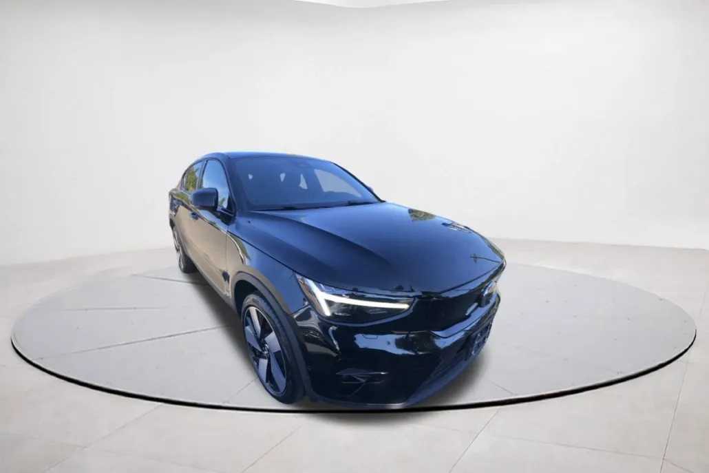2023 Volvo C40 Recharge Ultimate photo 1