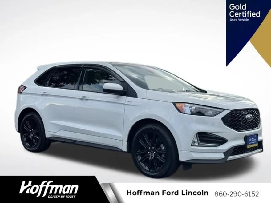 2022 Ford Edge ST photo 1