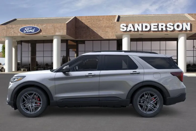 2025 Ford Explorer ST-Line photo 1
