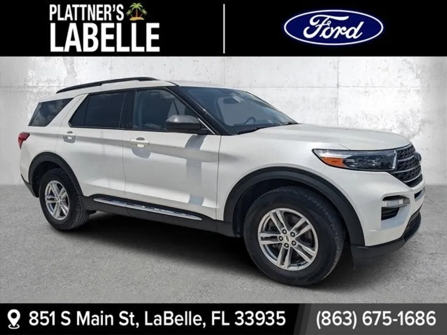 2023 Ford Explorer XLT photo 1