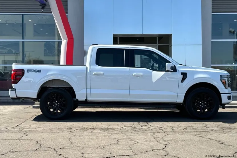 2025 Ford F-150 Lariat photo 1
