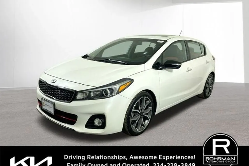 2017 Kia Forte SX photo 1