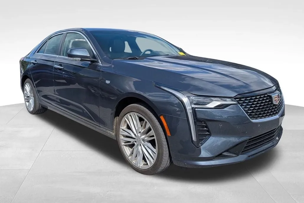 2022 Cadillac CT4 Premium Luxury photo 1