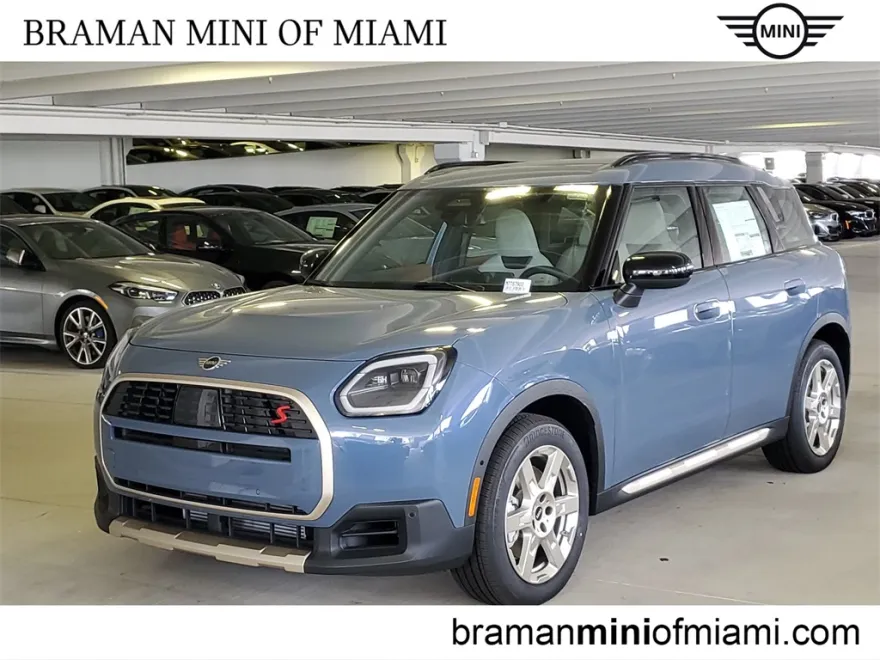 2025 Mini Countryman S ALL4 photo 1