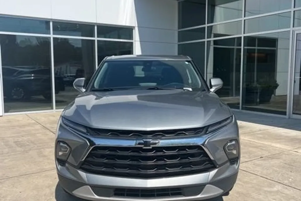 2023 Chevrolet Blazer 2LT photo 1