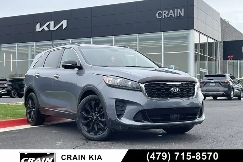 2020 Kia Sorento S photo 1