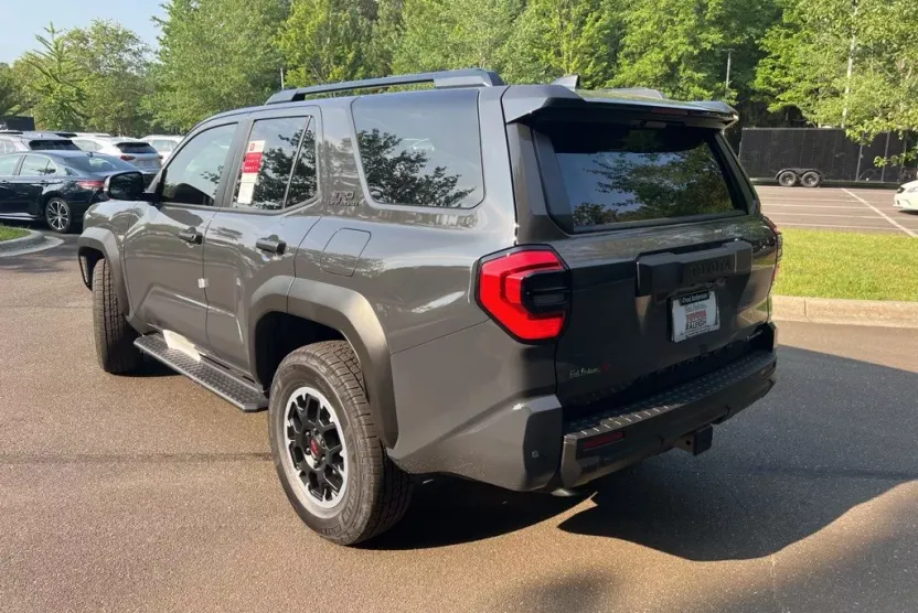 2025 Toyota 4Runner TRD Off-Road photo 1