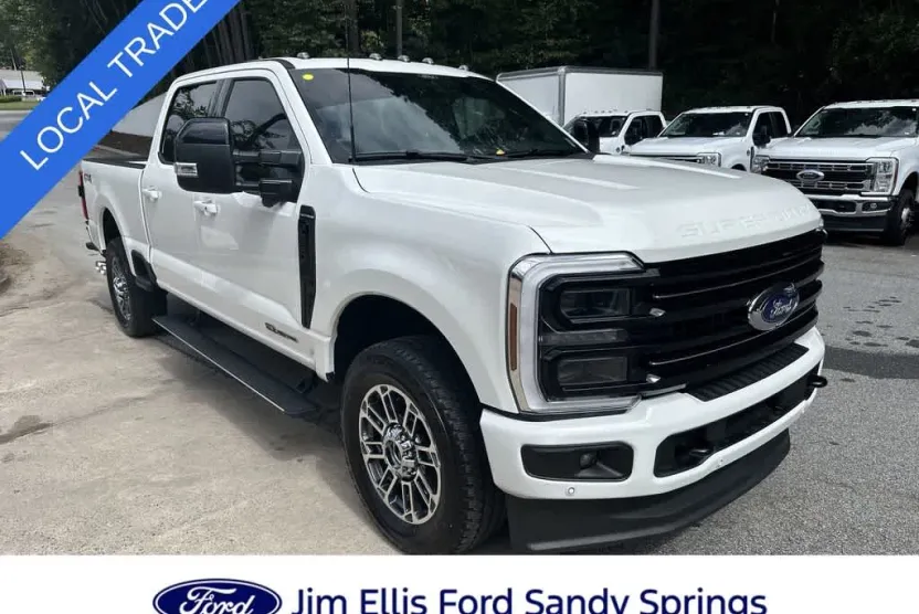 2025 Ford F-250 Platinum photo 1