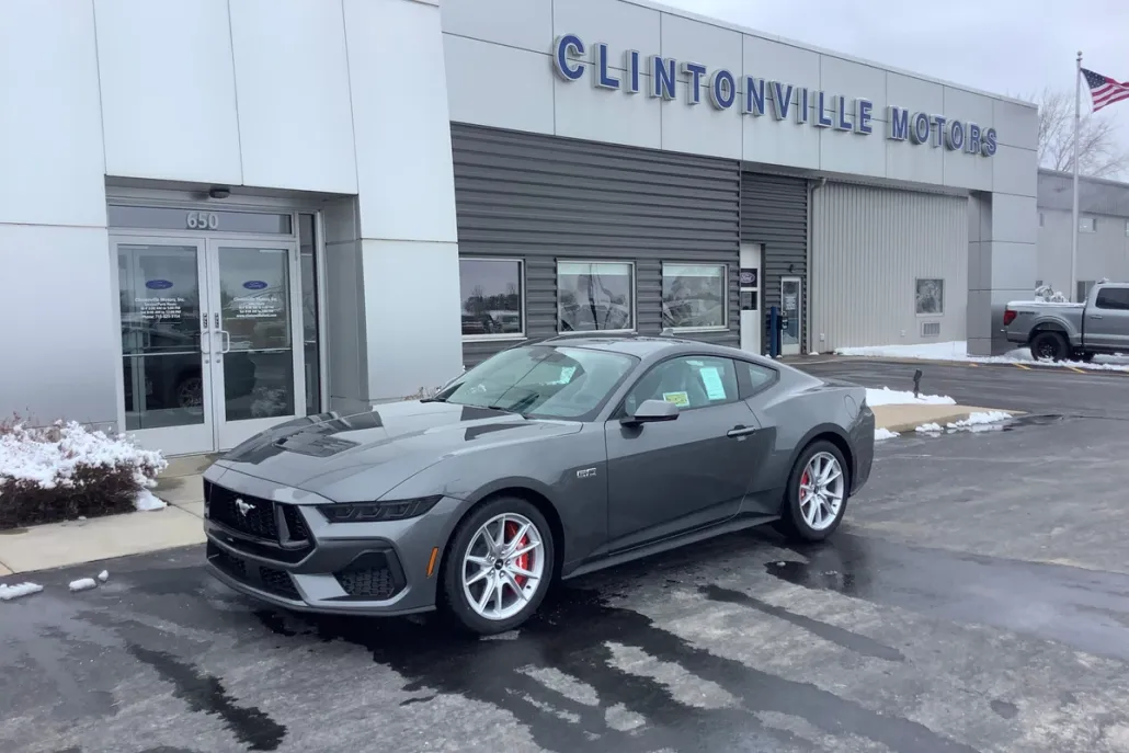 2025 Ford Mustang GT Premium photo 1