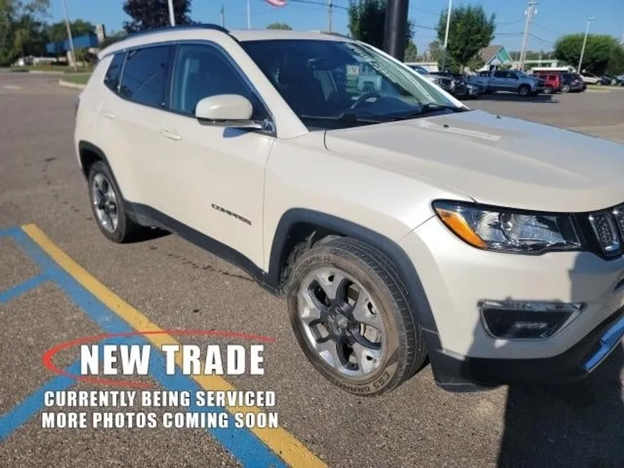 2017 Jeep Compass Limited photo 1