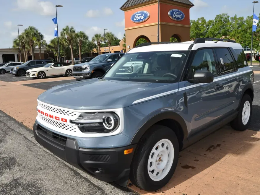 2025 Ford Bronco Sport Heritage photo 1