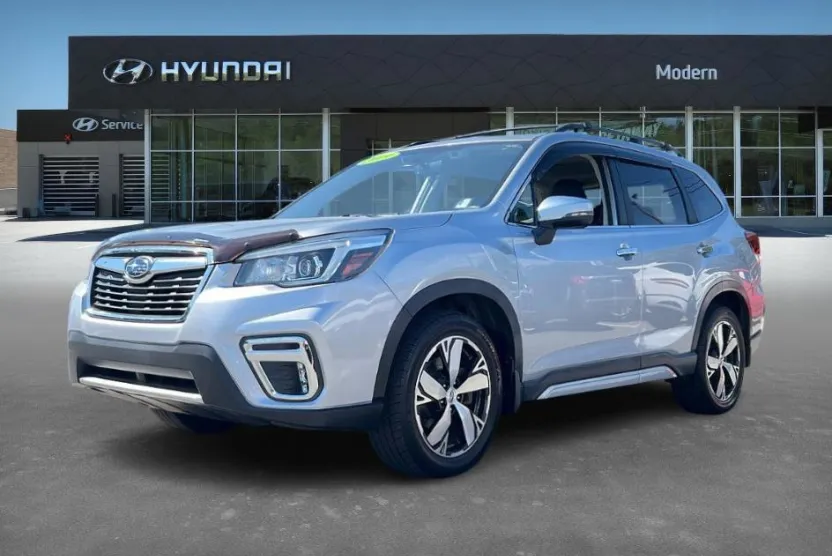2019 Subaru Forester Touring photo 1