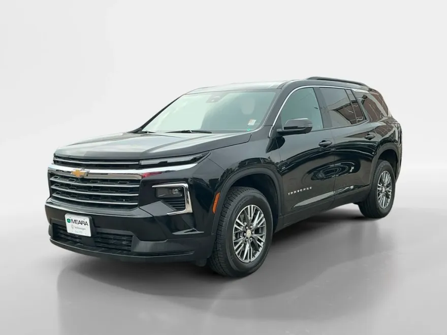 2024 Chevrolet Traverse 2LT photo 1