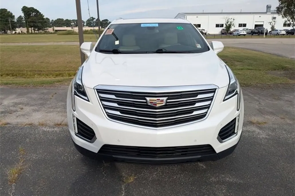 2017 Cadillac XT5 Premium Luxury photo 1