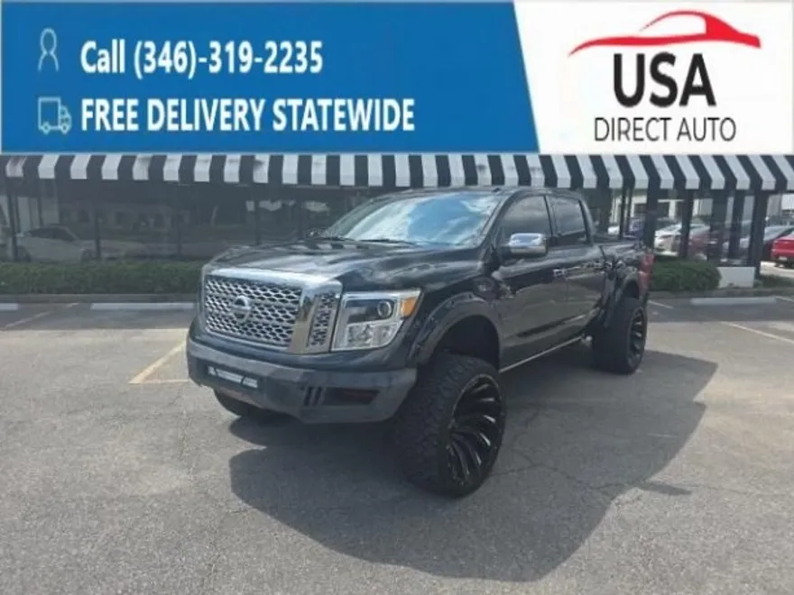 2017 Nissan Titan Platinum Reserve photo 1