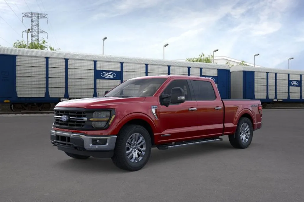 2025 Ford F-150 XLT photo 1