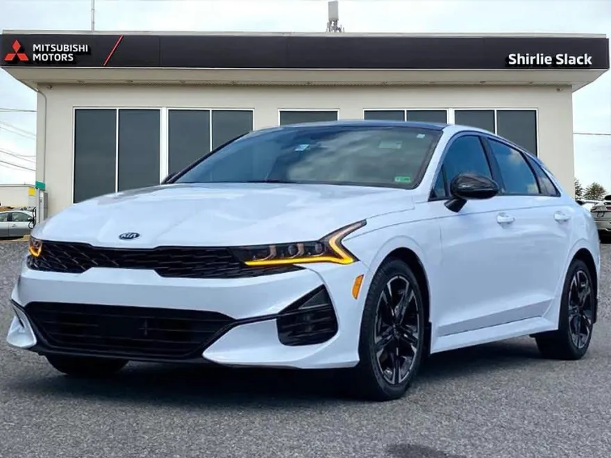 2021 Kia K5 GT-Line photo 1