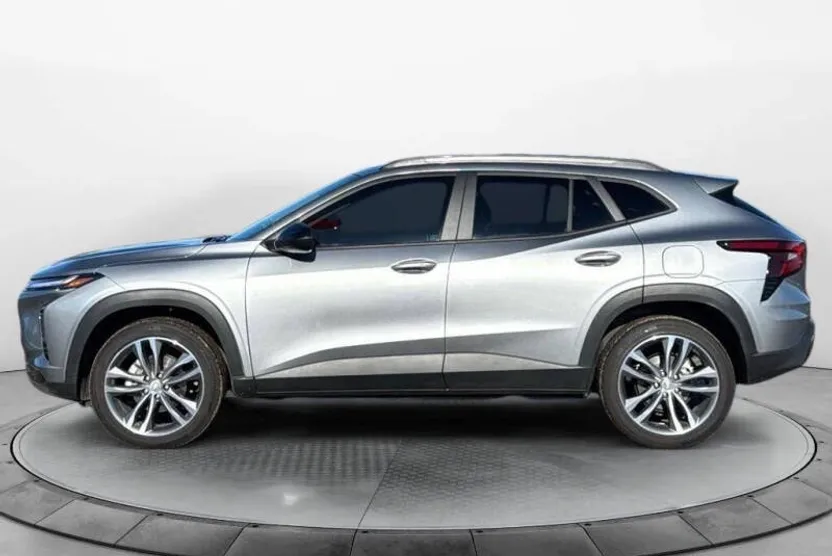 2025 Chevrolet Trax ACTIV photo 1