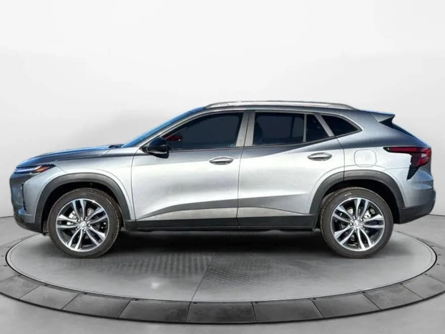 2025 Chevrolet Trax ACTIV photo 1
