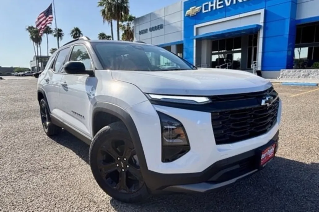 2026 Chevrolet Equinox LT photo 1