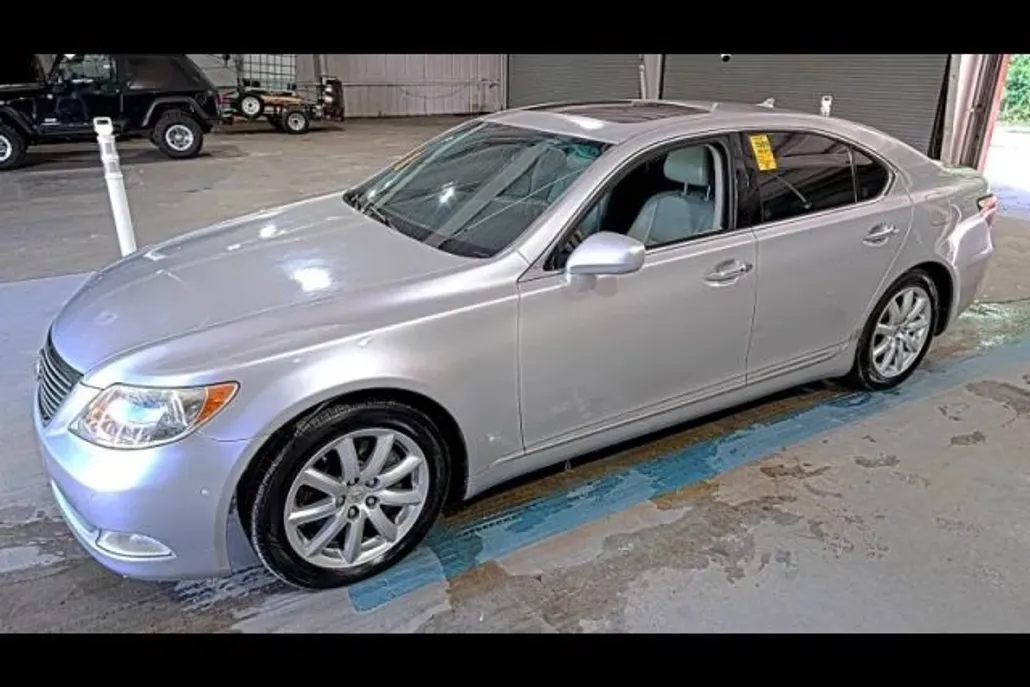 2009 Lexus LS 460 photo 1