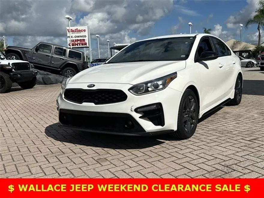 2021 Kia Forte GT-Line photo 1