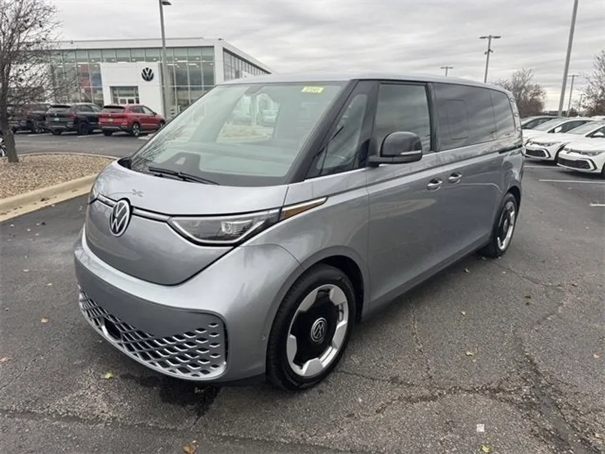 2025 Volkswagen ID. Buzz Pro S photo 1