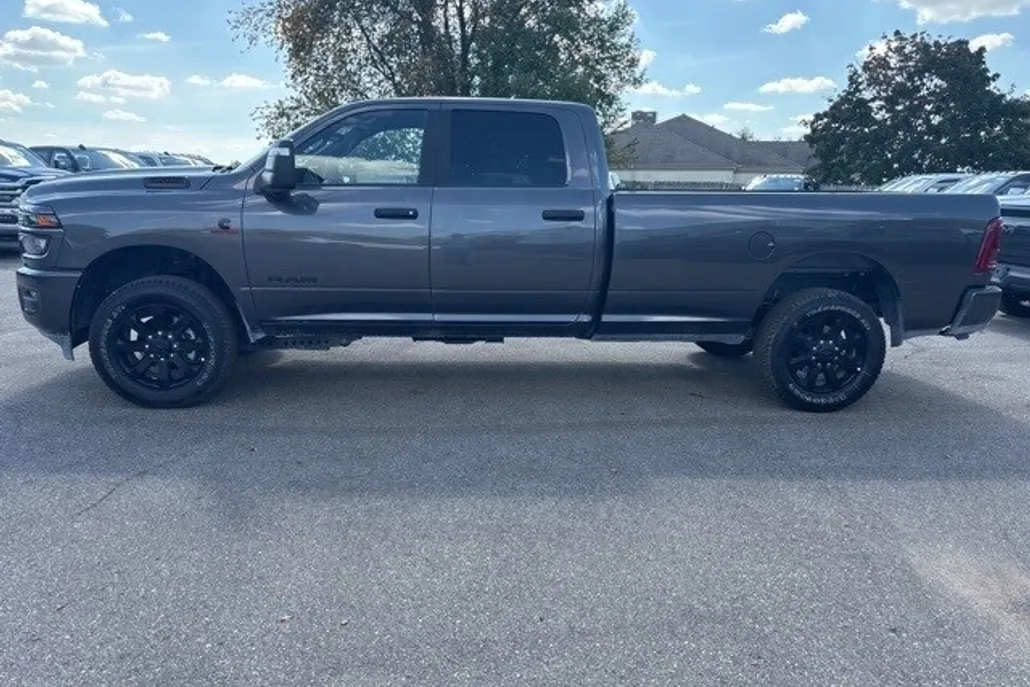2025 Ram 3500 Big Horn photo 1