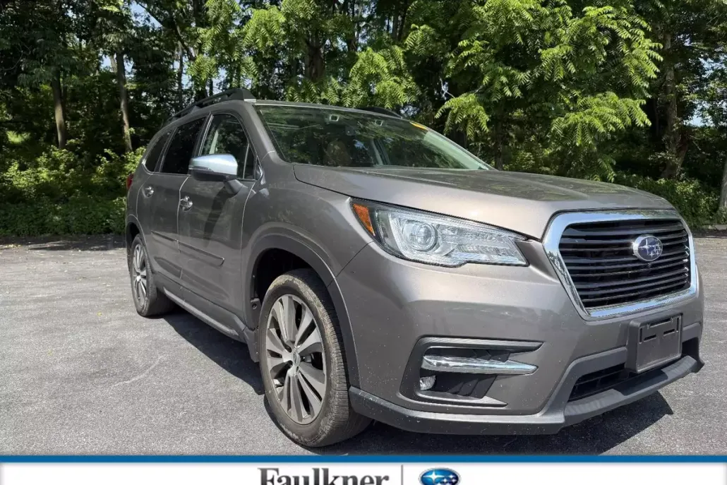 2022 Subaru Ascent Touring photo 1