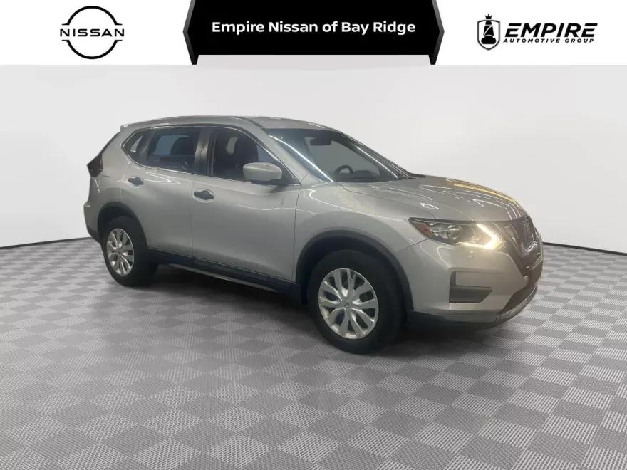 2018 Nissan Rogue S photo 1