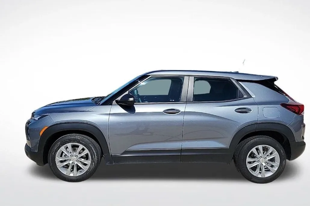 2021 Chevrolet Trailblazer LS photo 1
