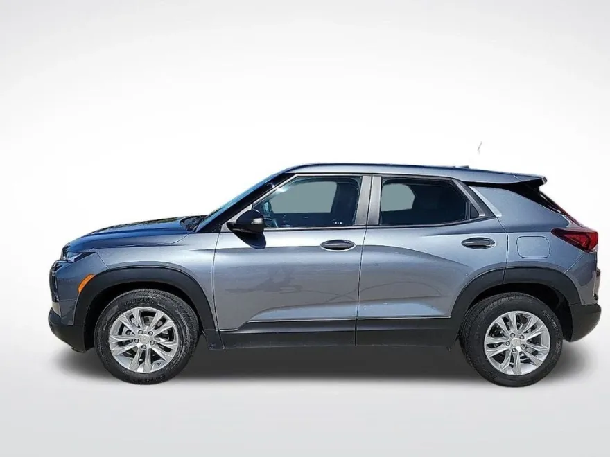 2021 Chevrolet Trailblazer LS photo 1