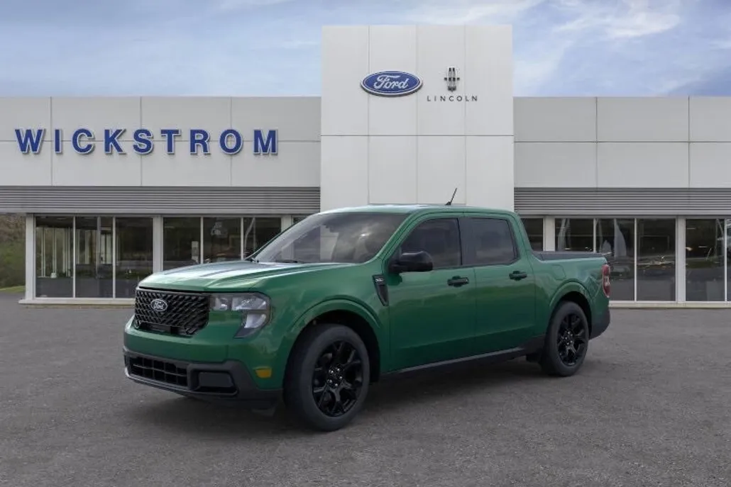2025 Ford Maverick XLT photo 1
