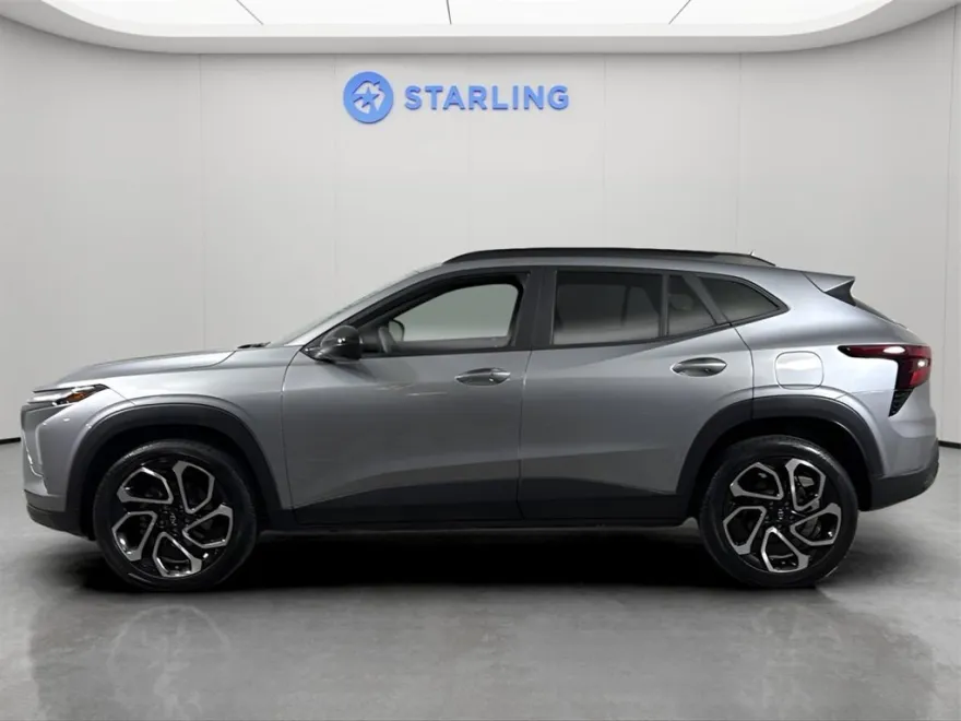 2024 Chevrolet Trax photo 1