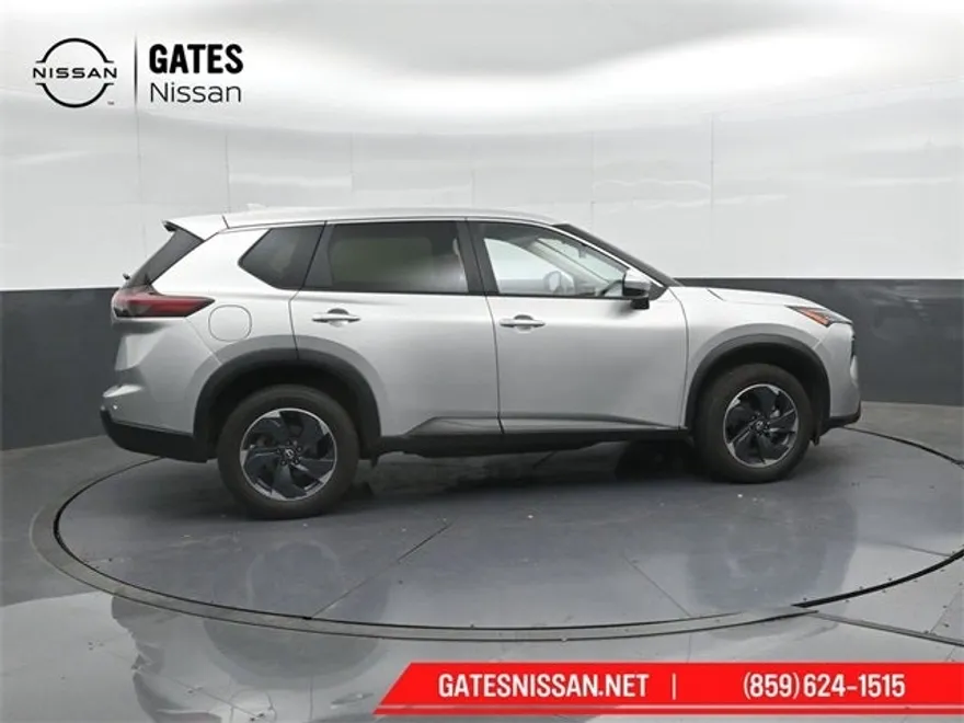 2025 Nissan Rogue SV photo 1