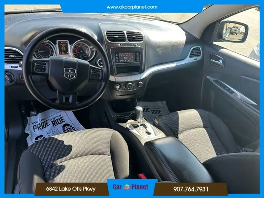 2017 Dodge Journey SXT photo 1