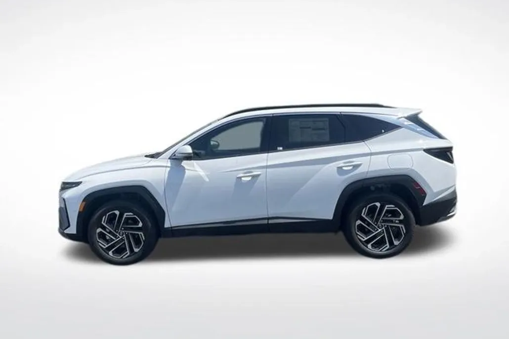 2025 Hyundai Tucson Limited photo 1