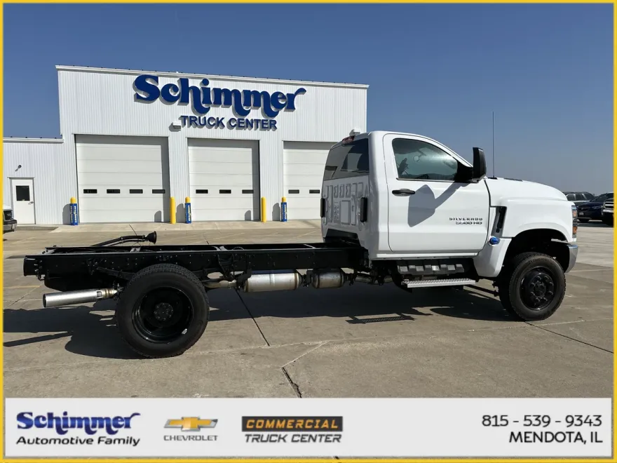 2024 Chevrolet Silverado 5500HD Work Truck photo 1