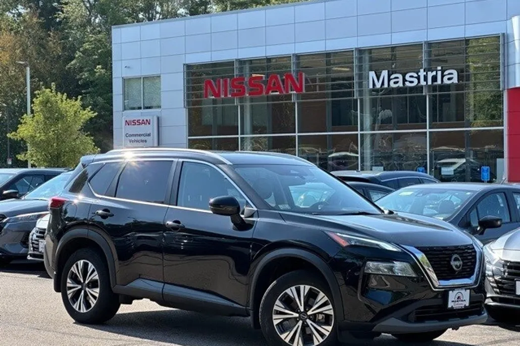2022 Nissan Rogue SV photo 1
