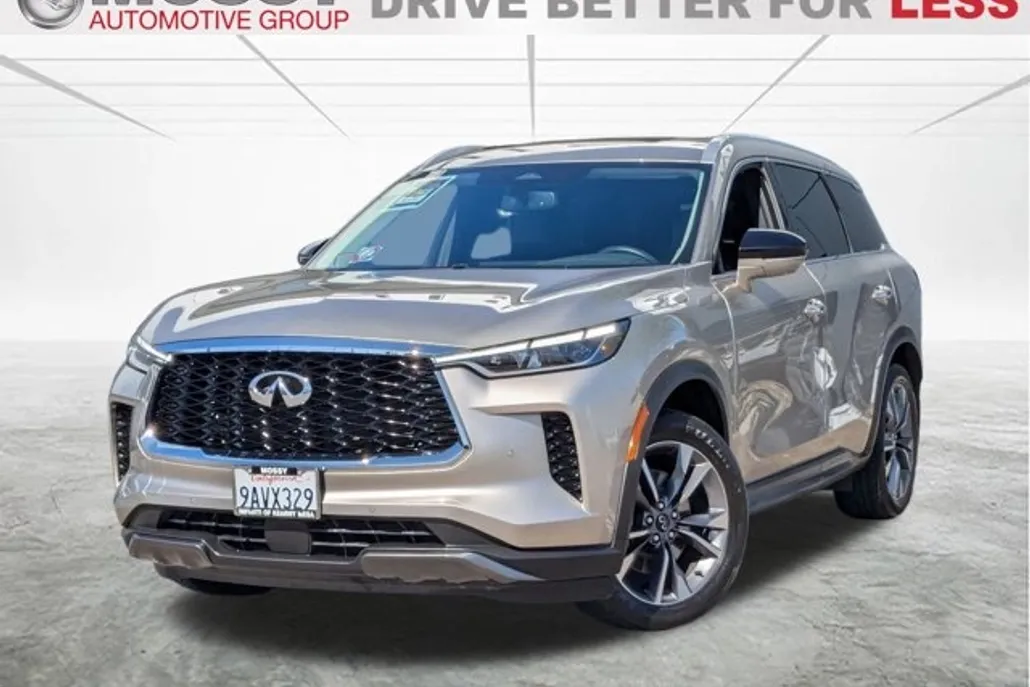 2022 Infiniti QX60 Luxe photo 1