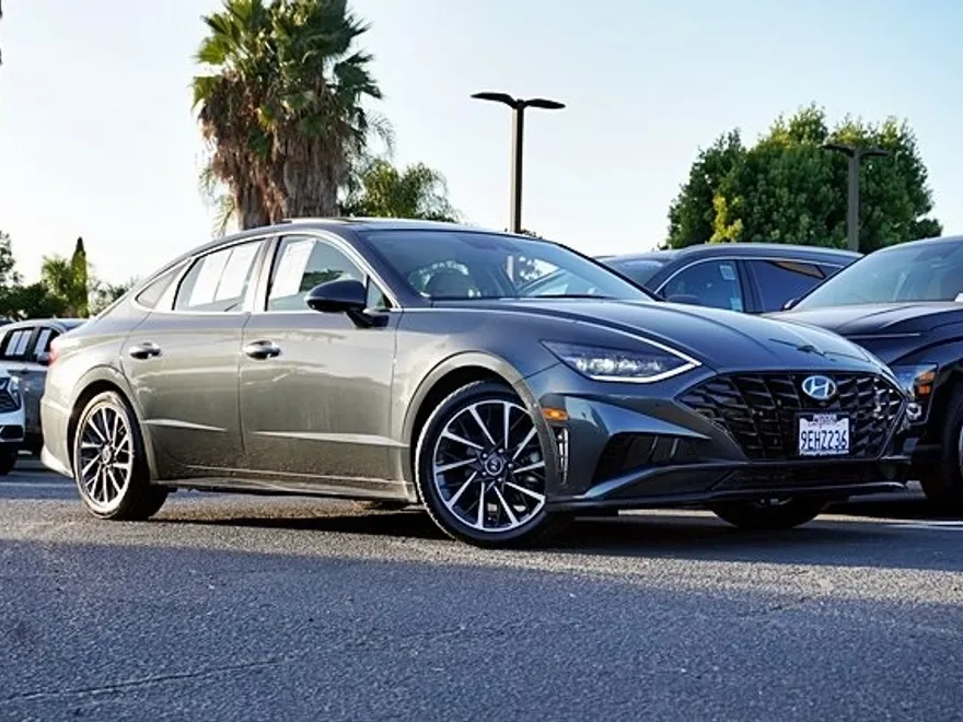 2023 Hyundai Sonata Limited photo 1