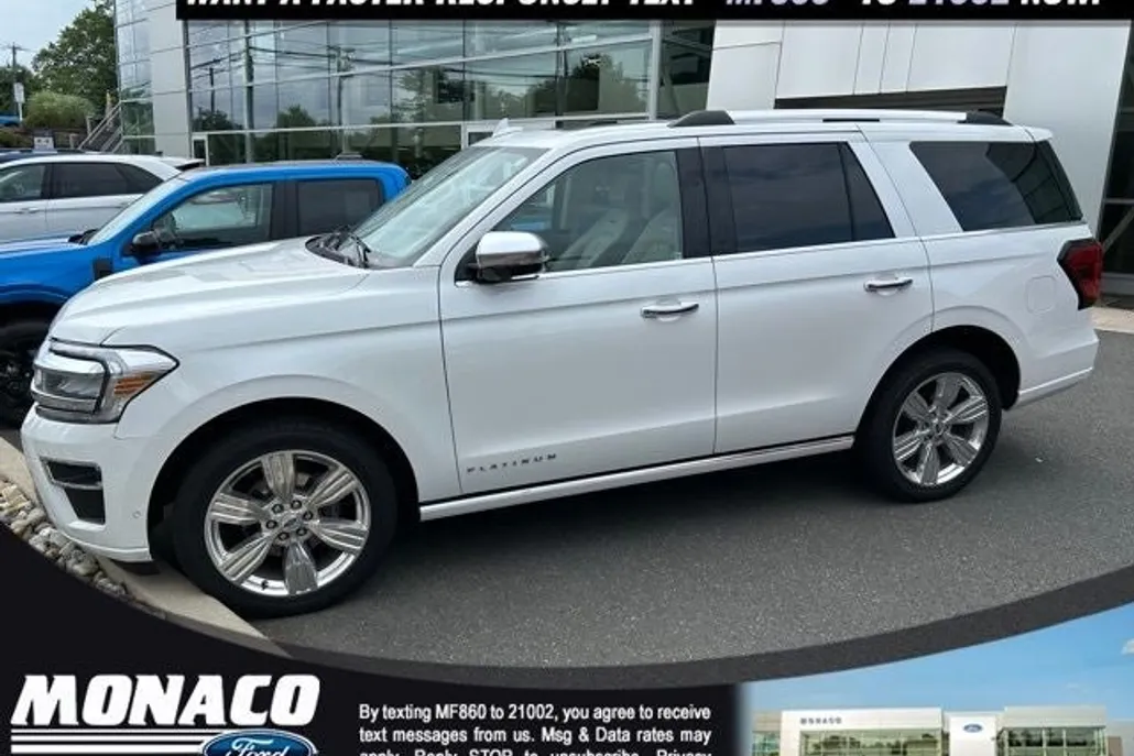 2024 Ford Expedition Platinum photo 1