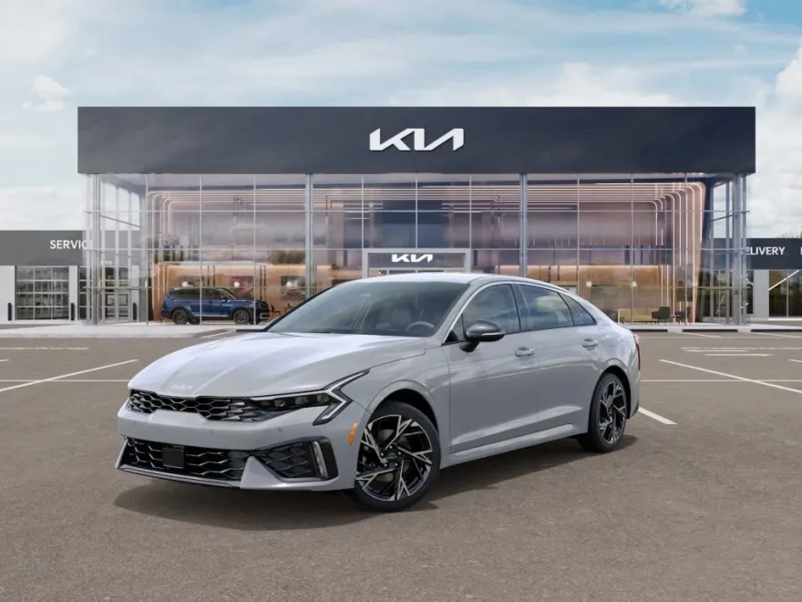 2025 Kia K5 GT-Line photo 1
