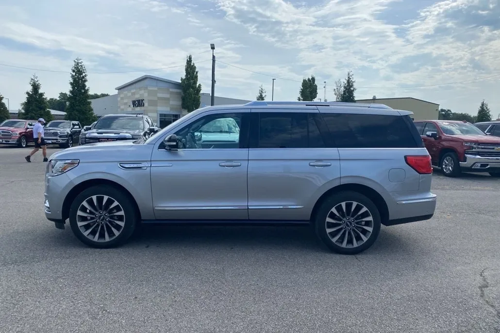 2020 Lincoln Navigator Reserve photo 1