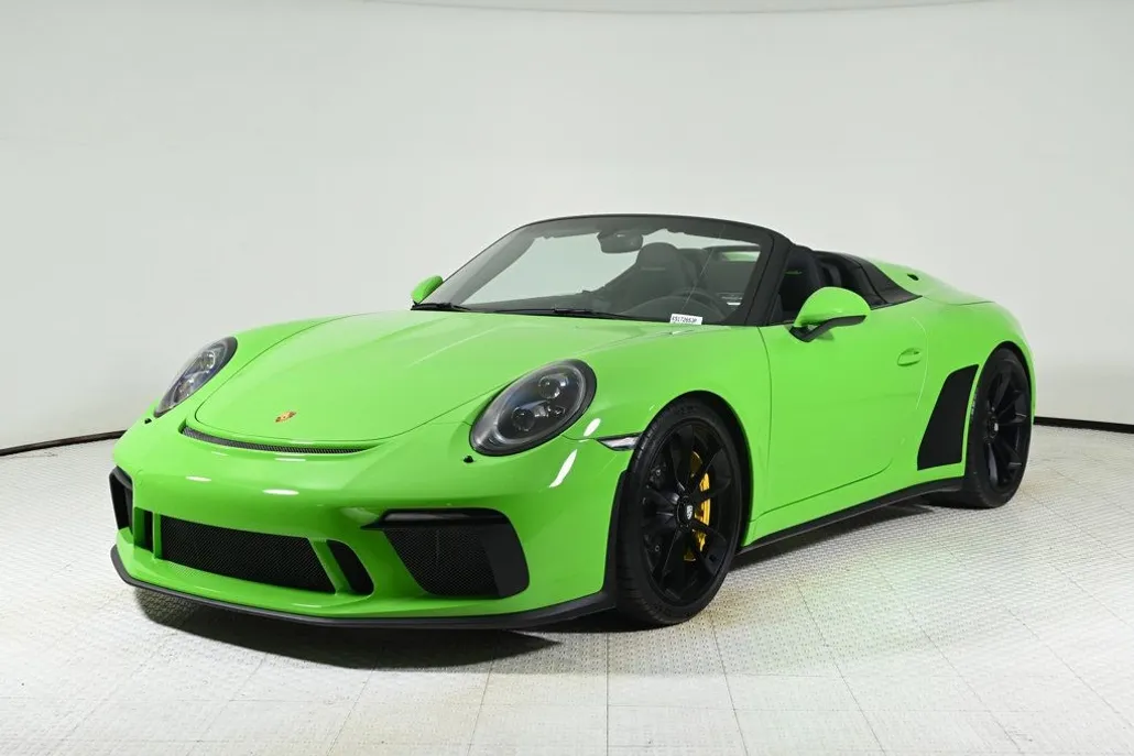 2019 Porsche 911 Speedster Cabriolet photo 1