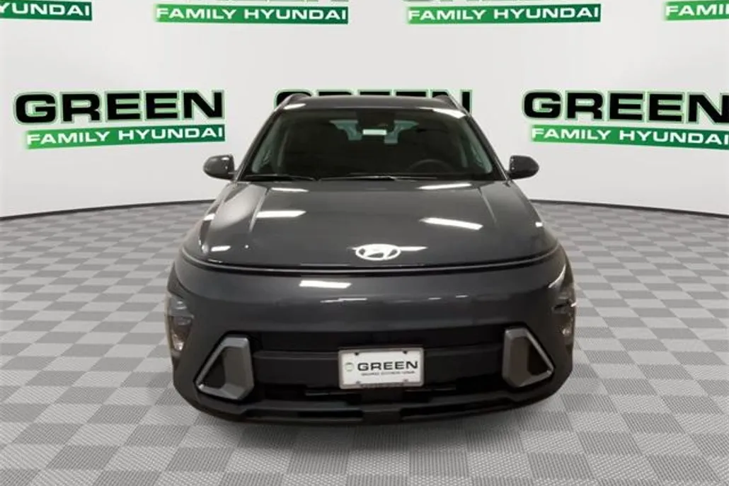 2025 Hyundai Kona SEL photo 1