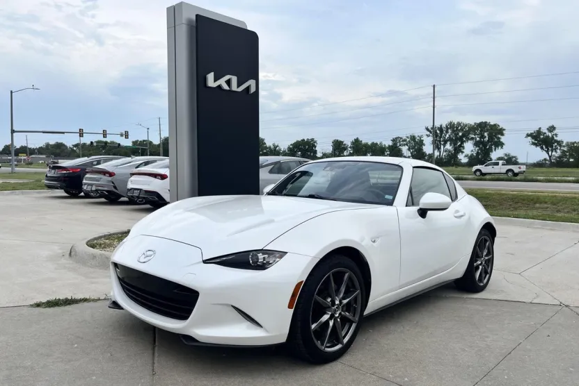 2018 Mazda MX-5 Miata Miata RF Grand Touring photo 1