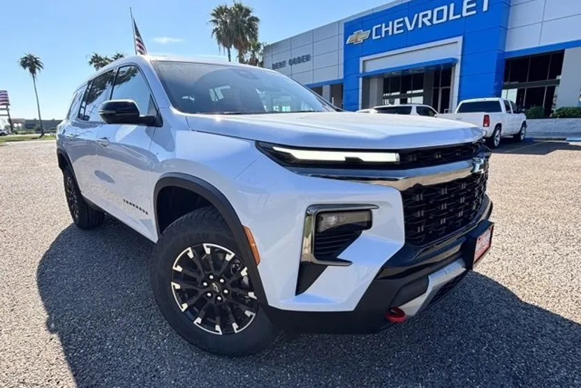 2026 Chevrolet Traverse Z71 photo 1