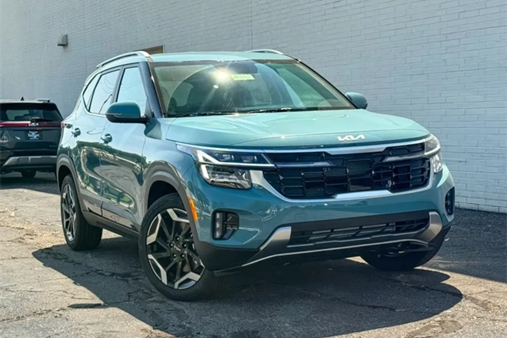 2026 Kia Seltos SX photo 1